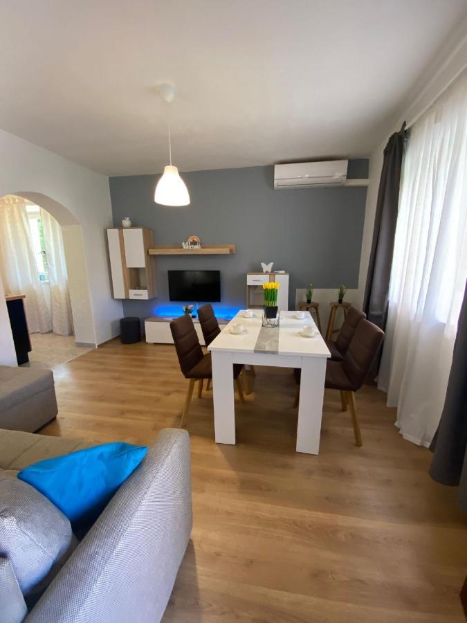 Apartment Dora Ζαντάρ Εξωτερικό φωτογραφία
